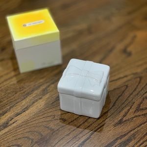New Le Creuset White Gift Box Ramekin